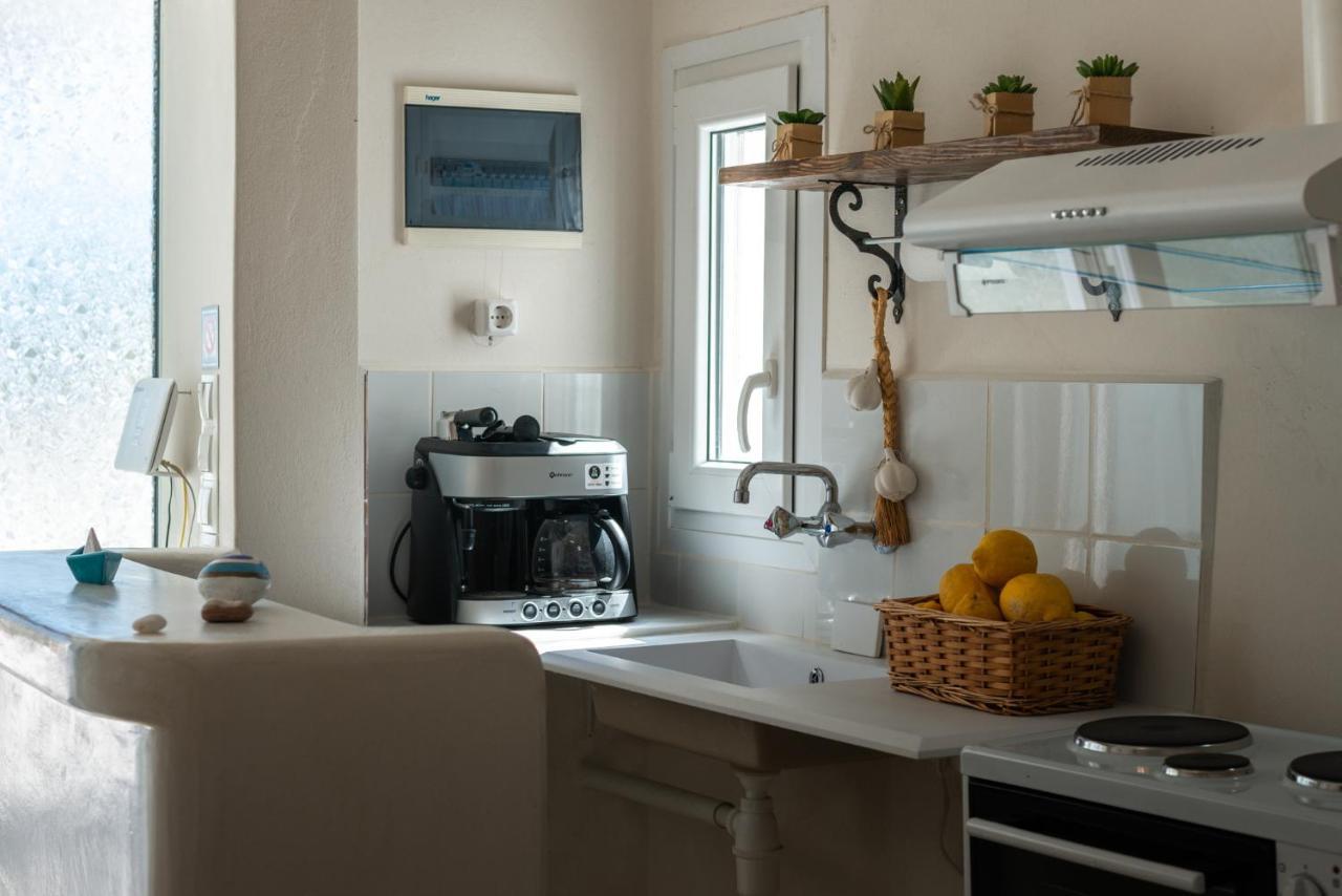 Georgia'S House & Apartment Adamantas  ภายนอก รูปภาพ